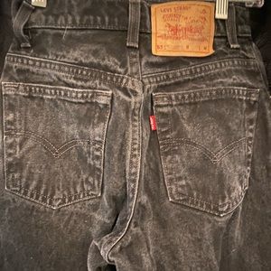 Black vintage Levi high rise jeans